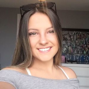 Meet your Posher, Elena